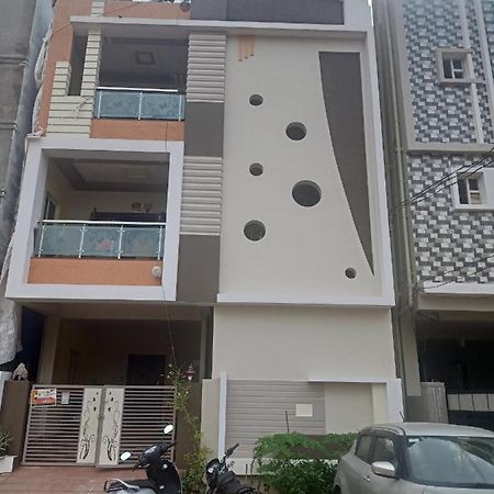 Sri Govinda Nilayam Home Stay 1 Visákhapatnam Kültér fotó